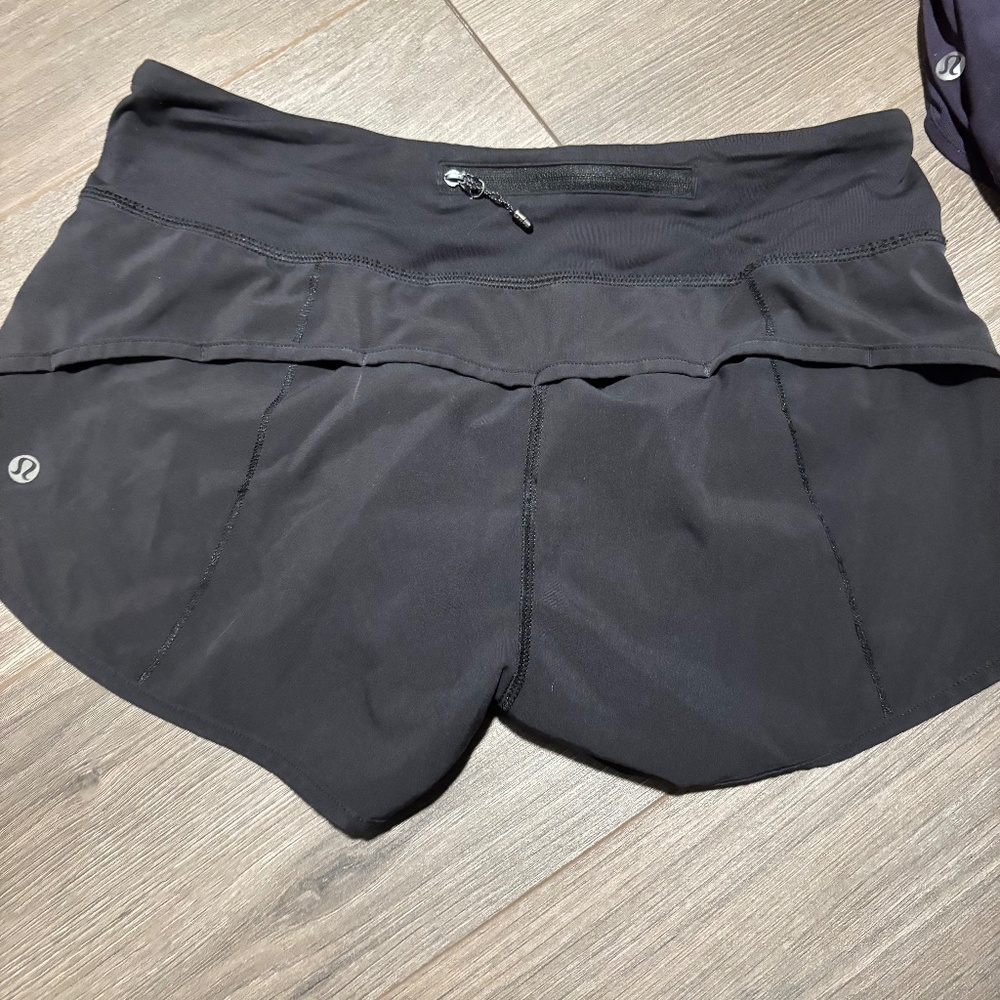 BLACK LULULEMON SPEED UPS